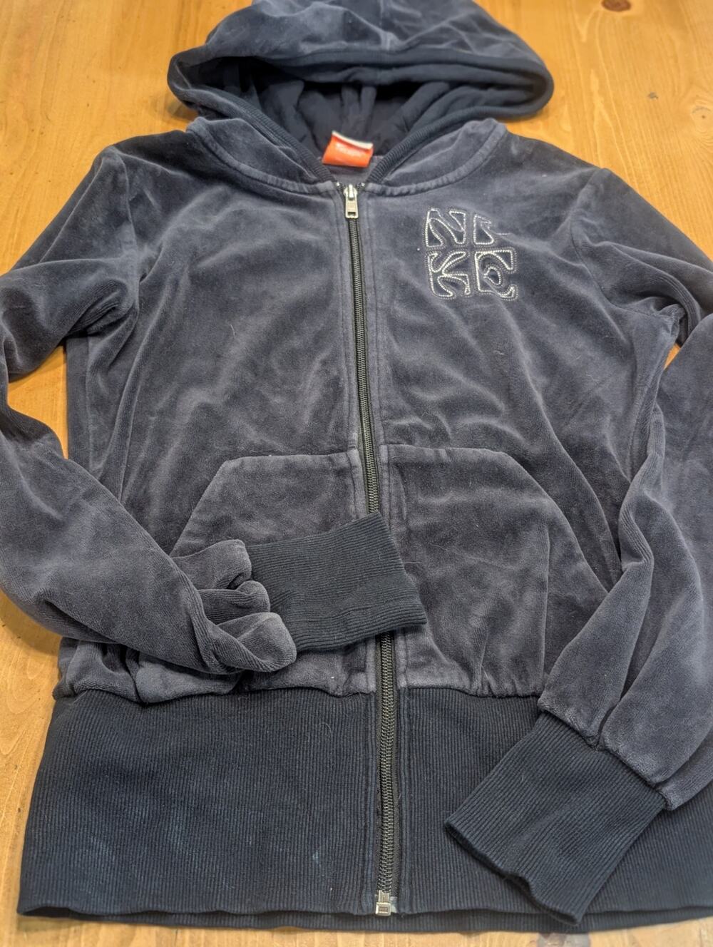 Nike Medium/Heavy Zip Up Hoodie, Women's Medium, Velour/Velvet, Black, EGU/LN